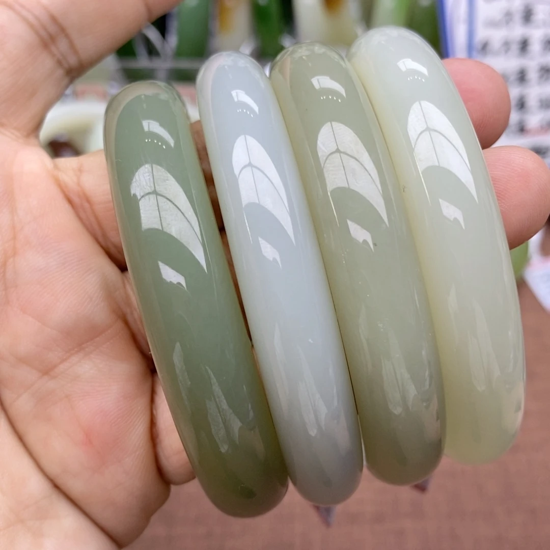 未镶嵌手镯和田玉多样性拍一发一