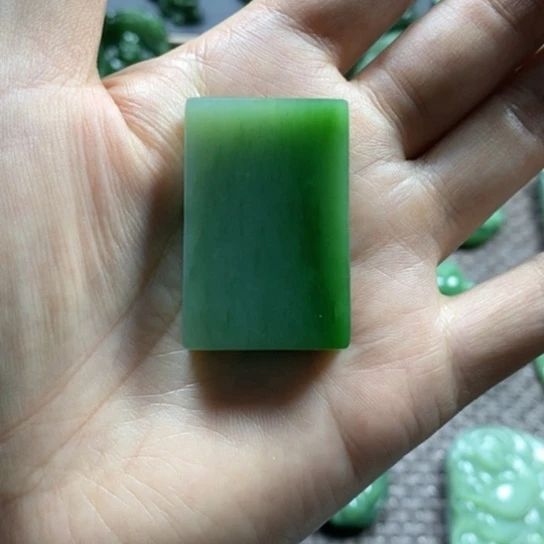 【闪购商品】颈饰未镶嵌和田玉