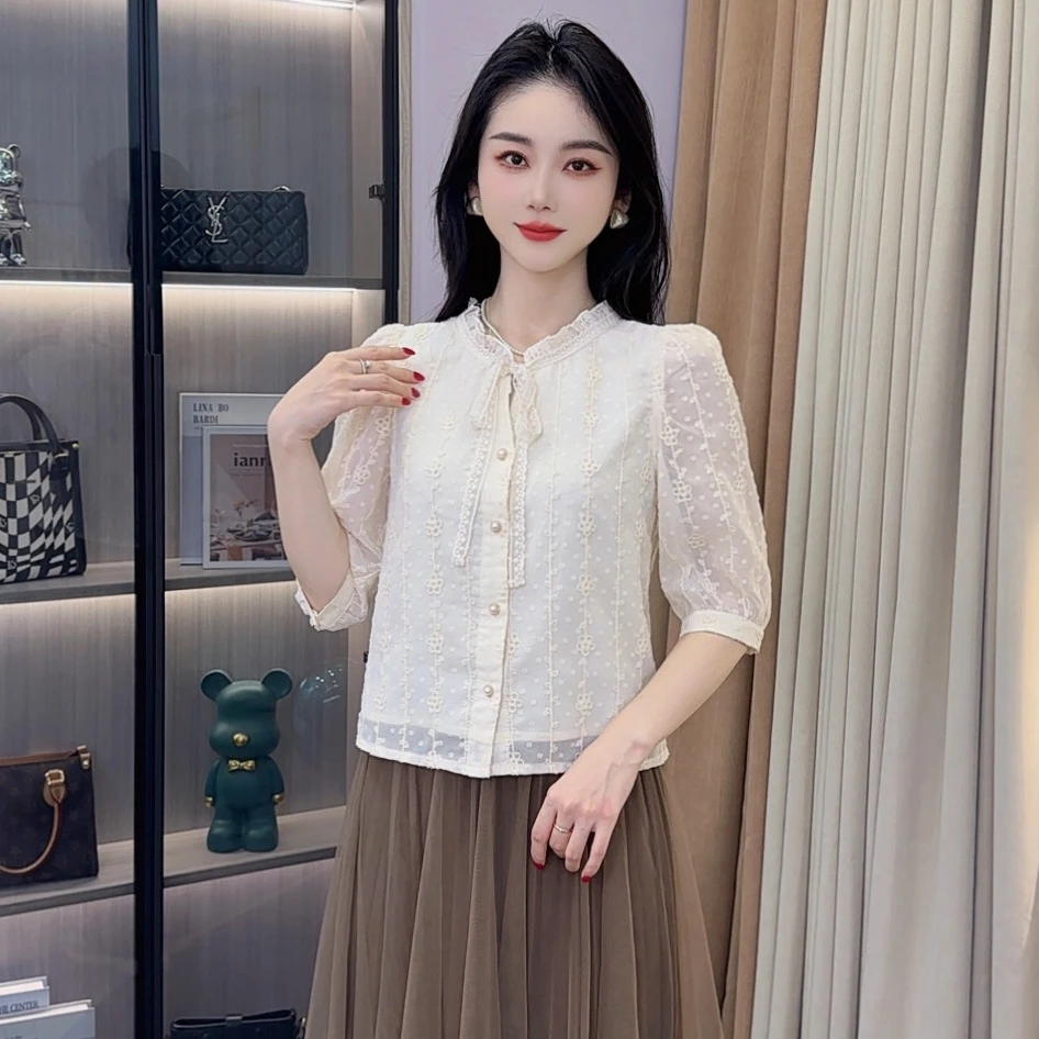 A8679早秋新款圆领衬衫时尚洋气显瘦减龄设计小清新上衣