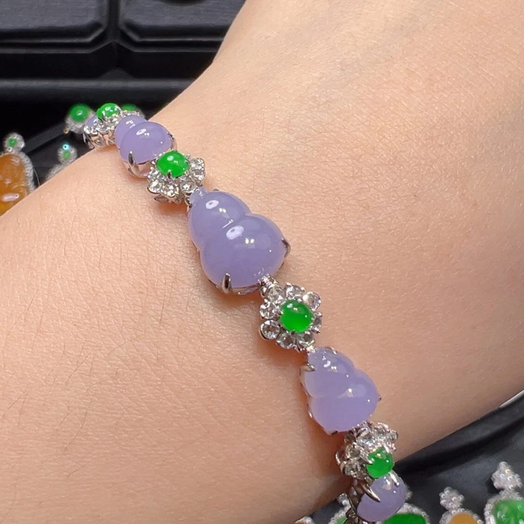 18K金镶嵌手链翡翠收到货48小时鉴赏期