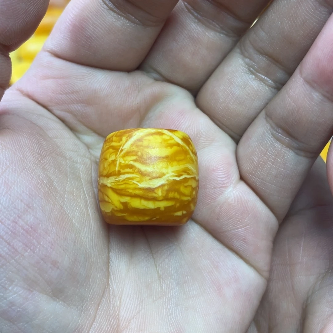 蜜蜡未镶嵌吊坠(不含链)