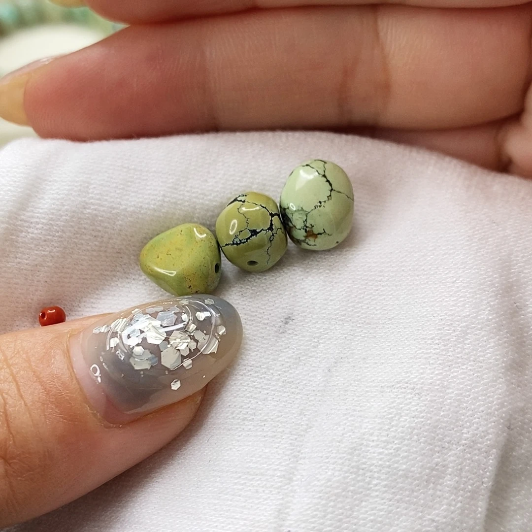 南红玛瑙未镶嵌珠宝奇石