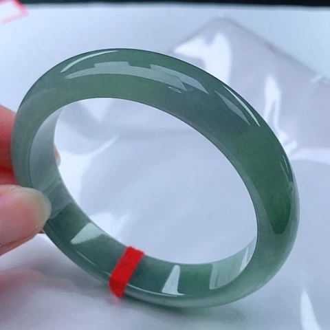 翡翠手镯未镶嵌47 号翡翠手镯