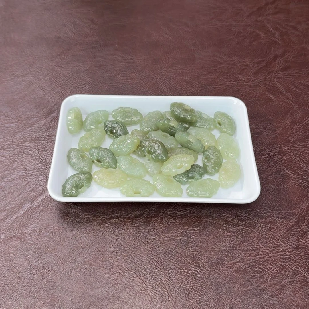 和田玉未镶嵌颈饰926少奶奶多样性发其一