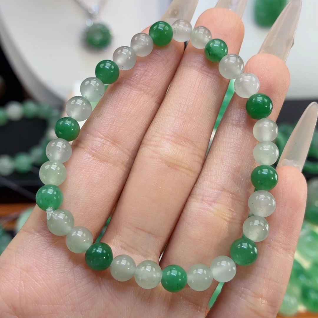 石英质玉（非洲翠）未镶嵌颈饰AB