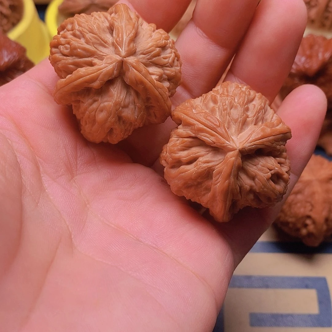 把件文玩核桃白奔