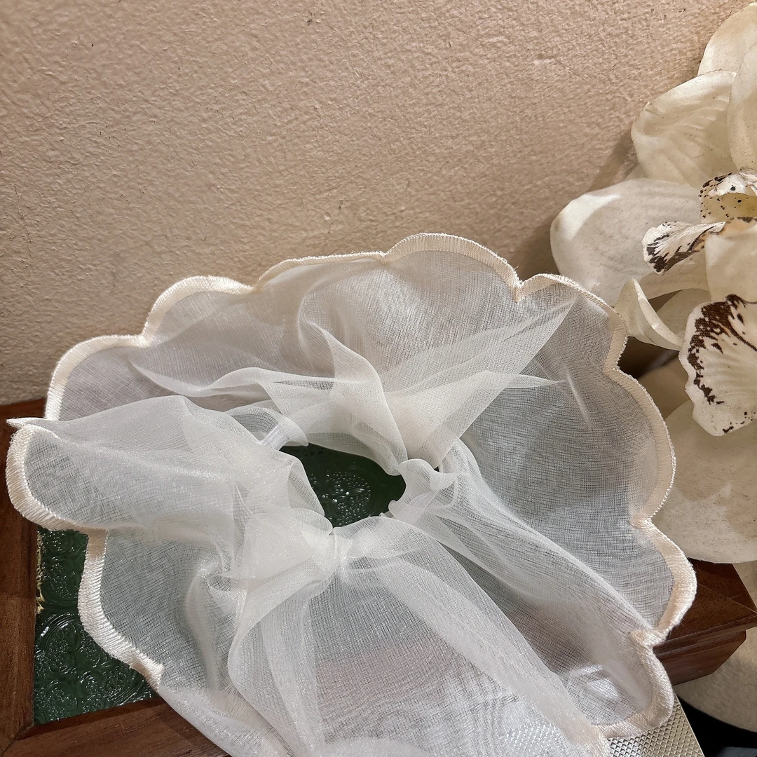 高级感包边薄纱发圈T236