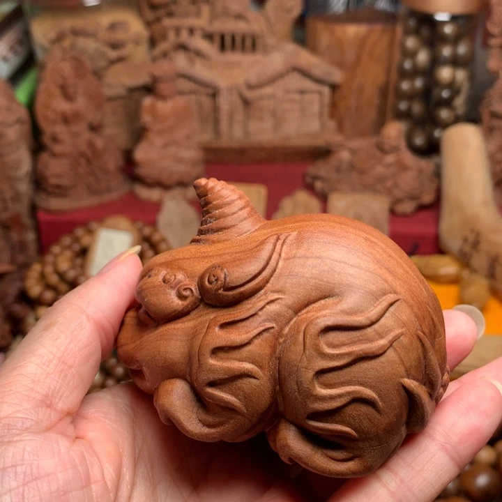 檀香木把件老山檀谛听微瑕