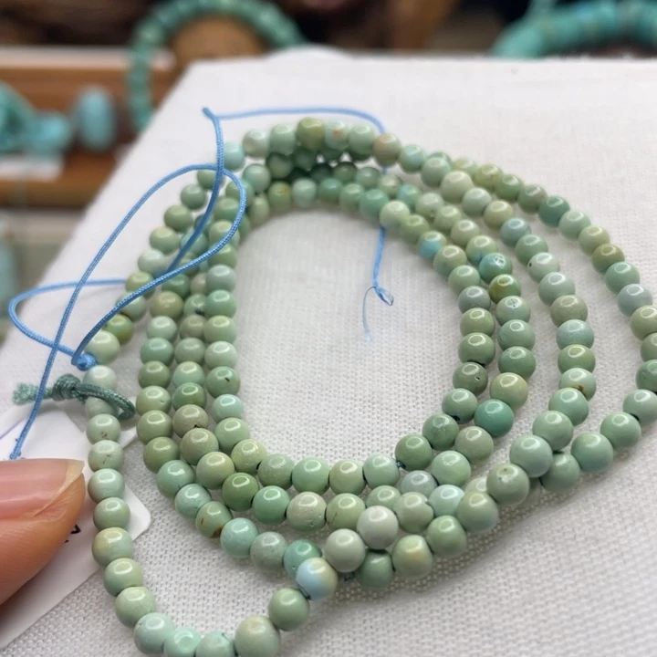 绿松石未镶嵌珠宝