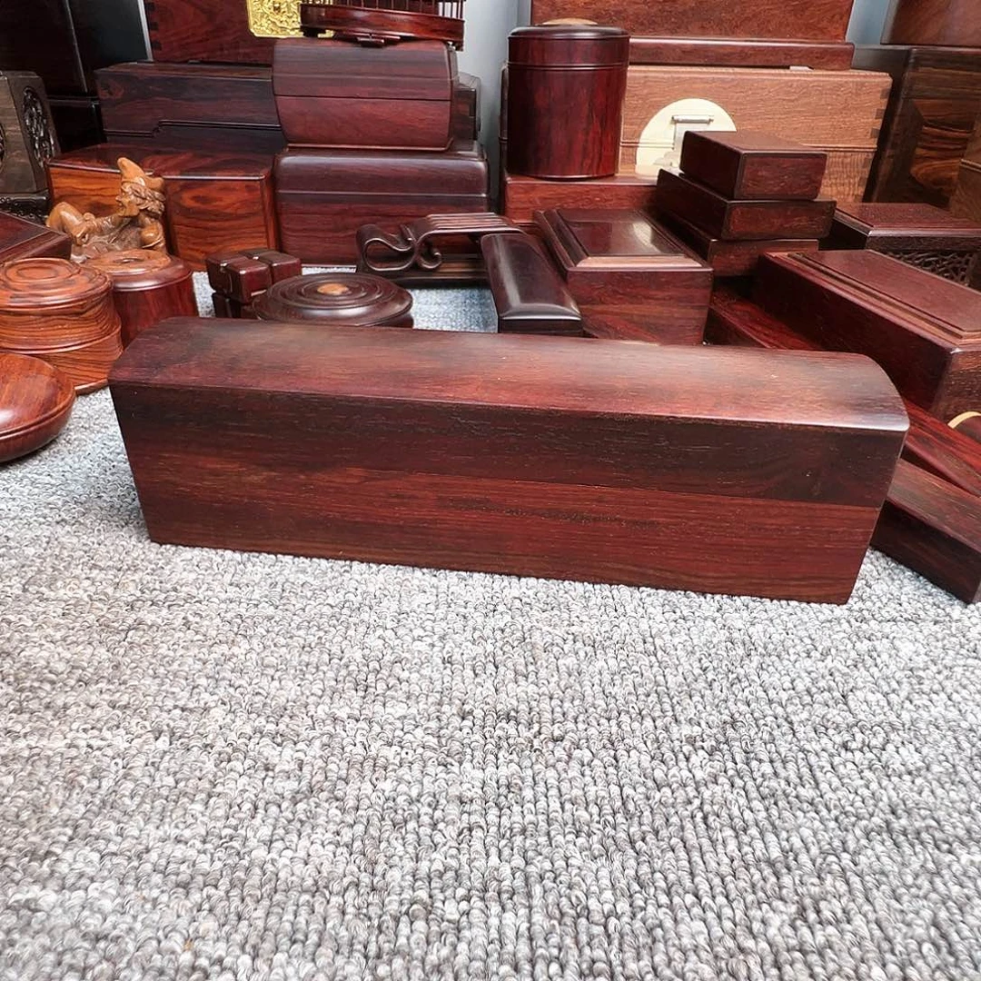 檀香紫檀（小叶紫檀）盖盒