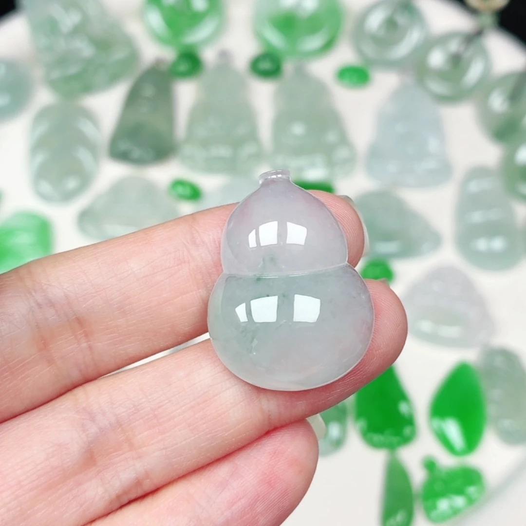 翡翠未镶嵌颈饰缅甸天然A货翡翠