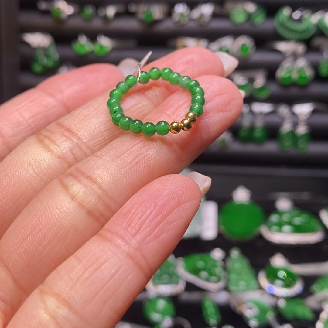 翡翠颈饰18K金镶嵌珠串戒指