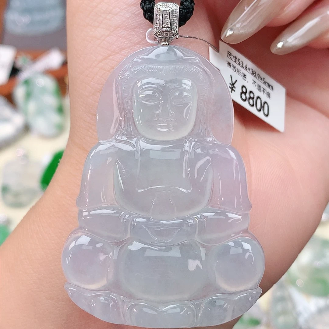 颈饰18K金镶嵌翡翠观音