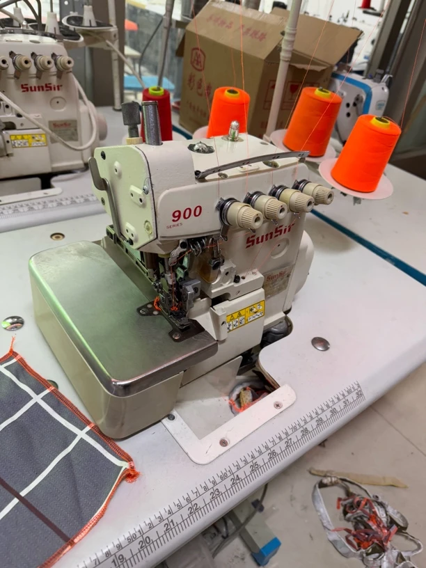 工业锁边机四线包缝机家用拷边机