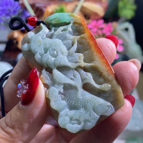 【闪购商品】颈饰未镶嵌翡翠鱼