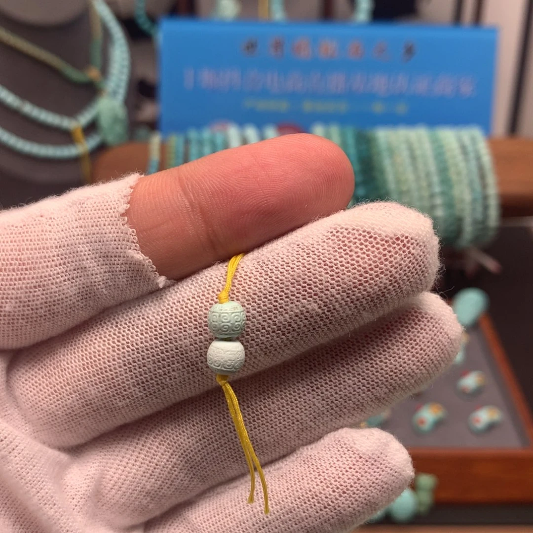 绿松石未镶嵌挂件