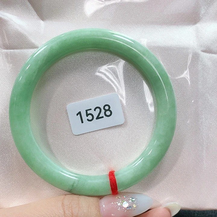 翡翠手镯未镶嵌天然翡翠手镯57