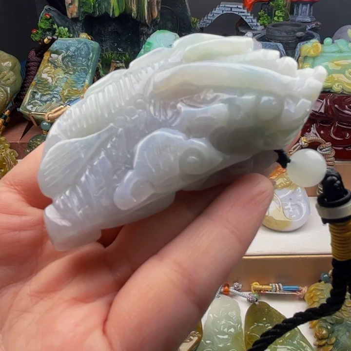 翡翠未镶嵌颈饰挂件