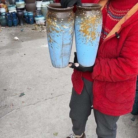 口13高31瑕疵盆子。