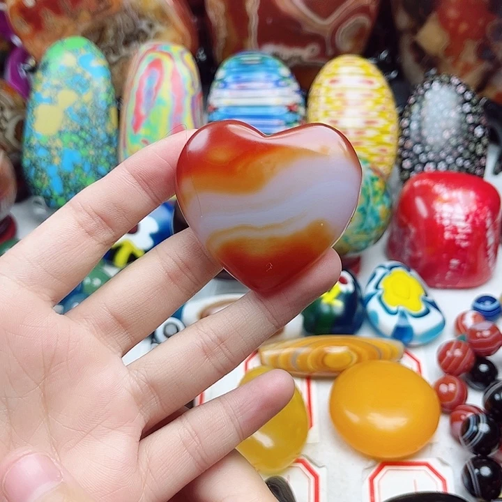 玛瑙/玉髓未镶嵌珠宝奇石