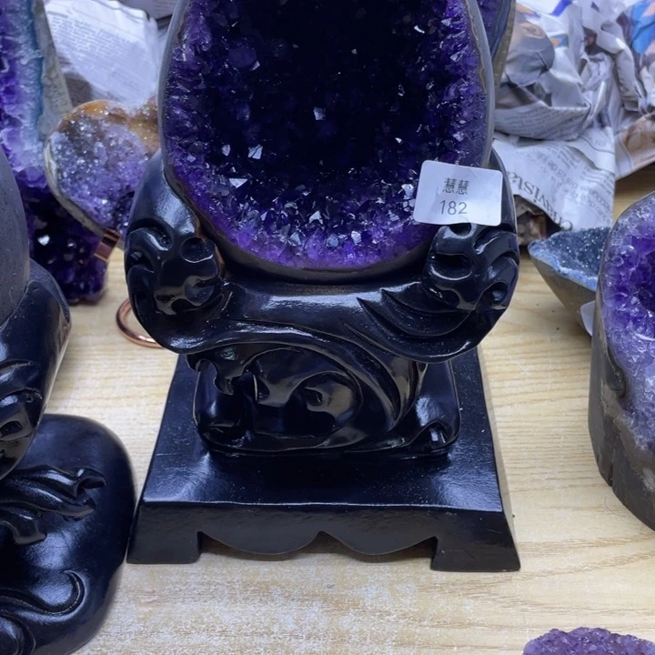 未镶嵌水晶大型摆件（非配饰）教***者