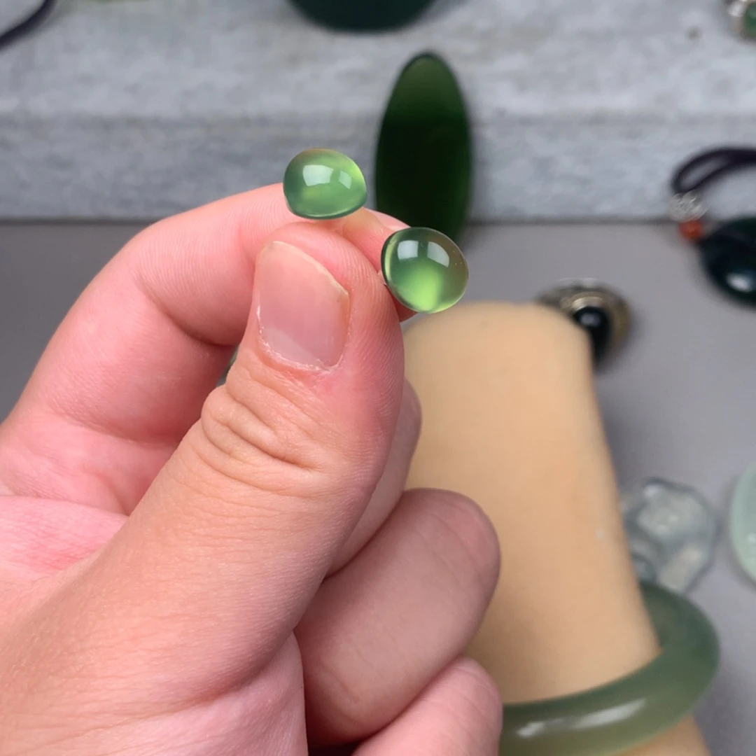 【闪购商品】未镶嵌蛇纹石玉岫玉