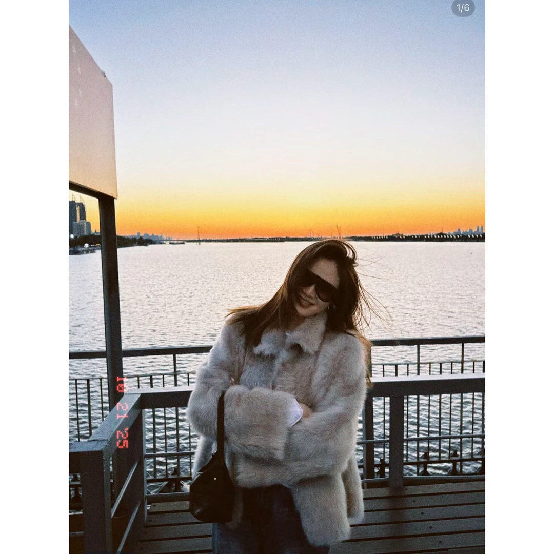 LIS&AZ-直角肩托卡皮草ML2519