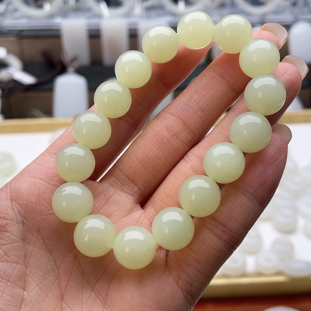 和田玉未镶嵌手串