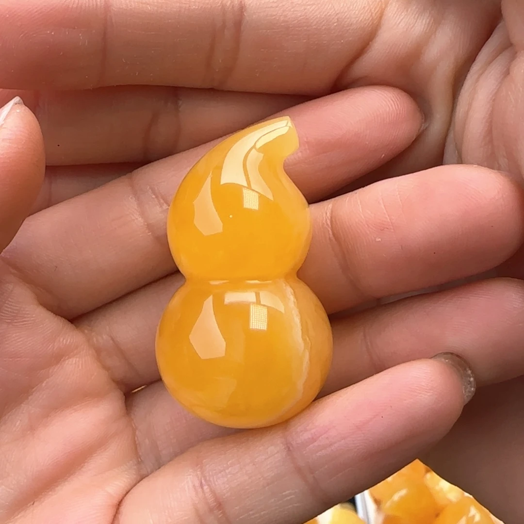 琥珀颈饰未镶嵌立体葫芦挂件