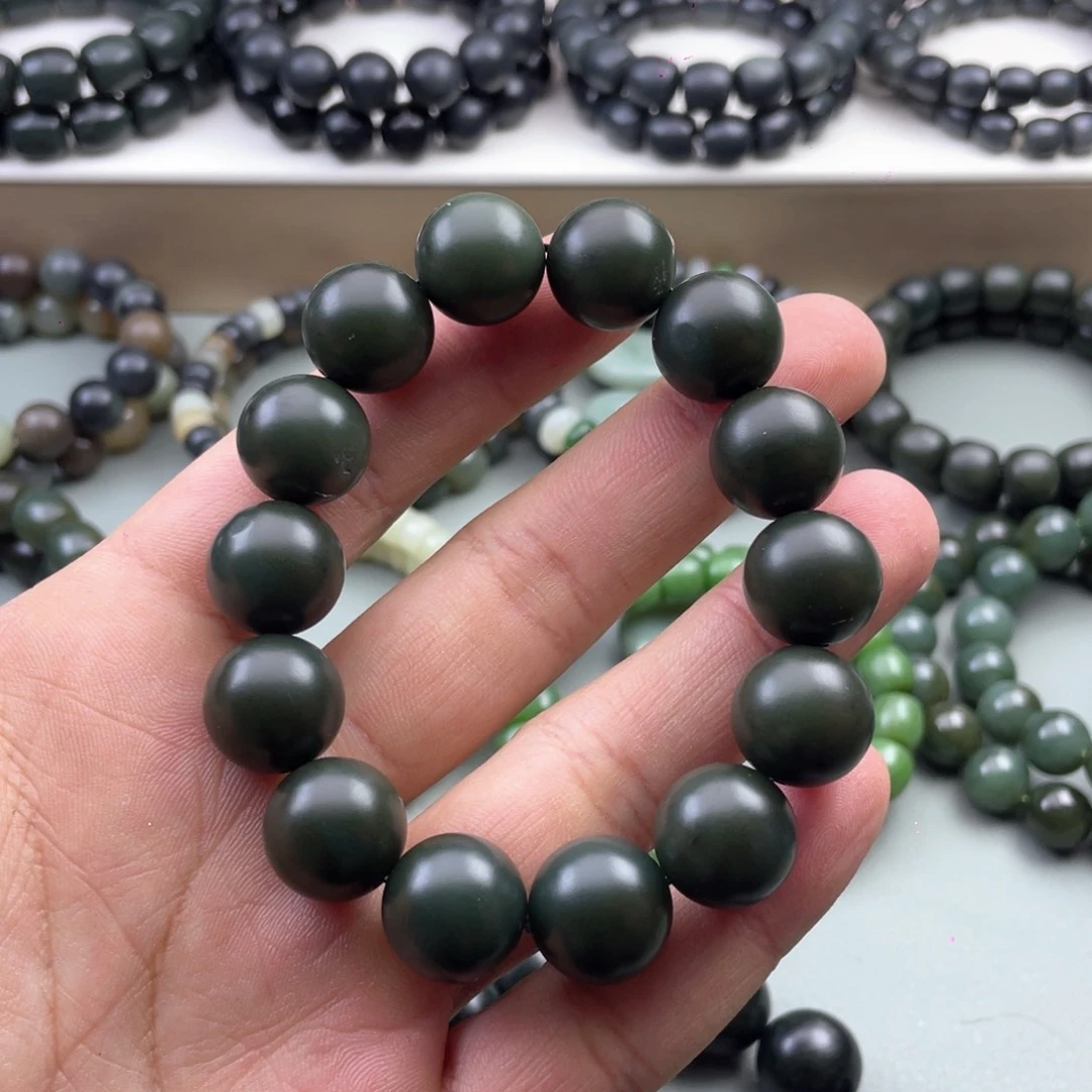 和田玉手串未镶嵌