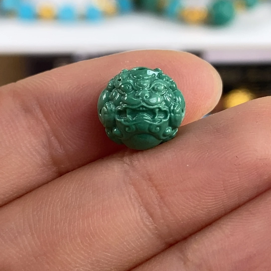 绿松石未镶嵌。貔貅珠