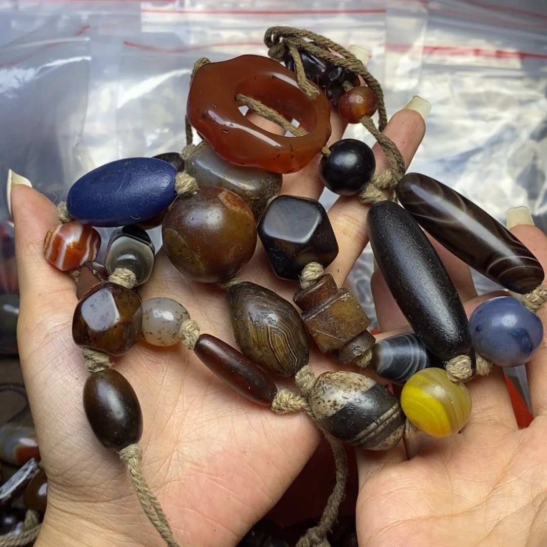 玛瑙/玉髓颈饰未镶嵌