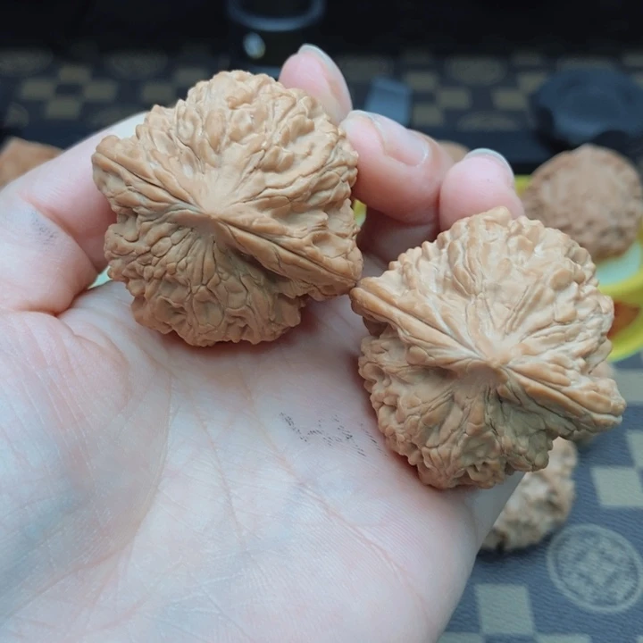 文玩核桃吊坠41大沽石