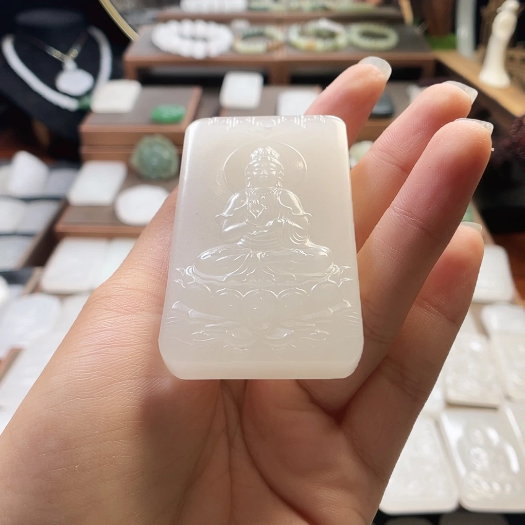 鸡***砖颈饰合金石英质玉