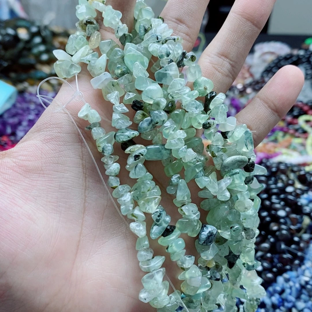 玛瑙/玉髓未镶嵌珠宝半成品一条天然葡萄石碎石B77