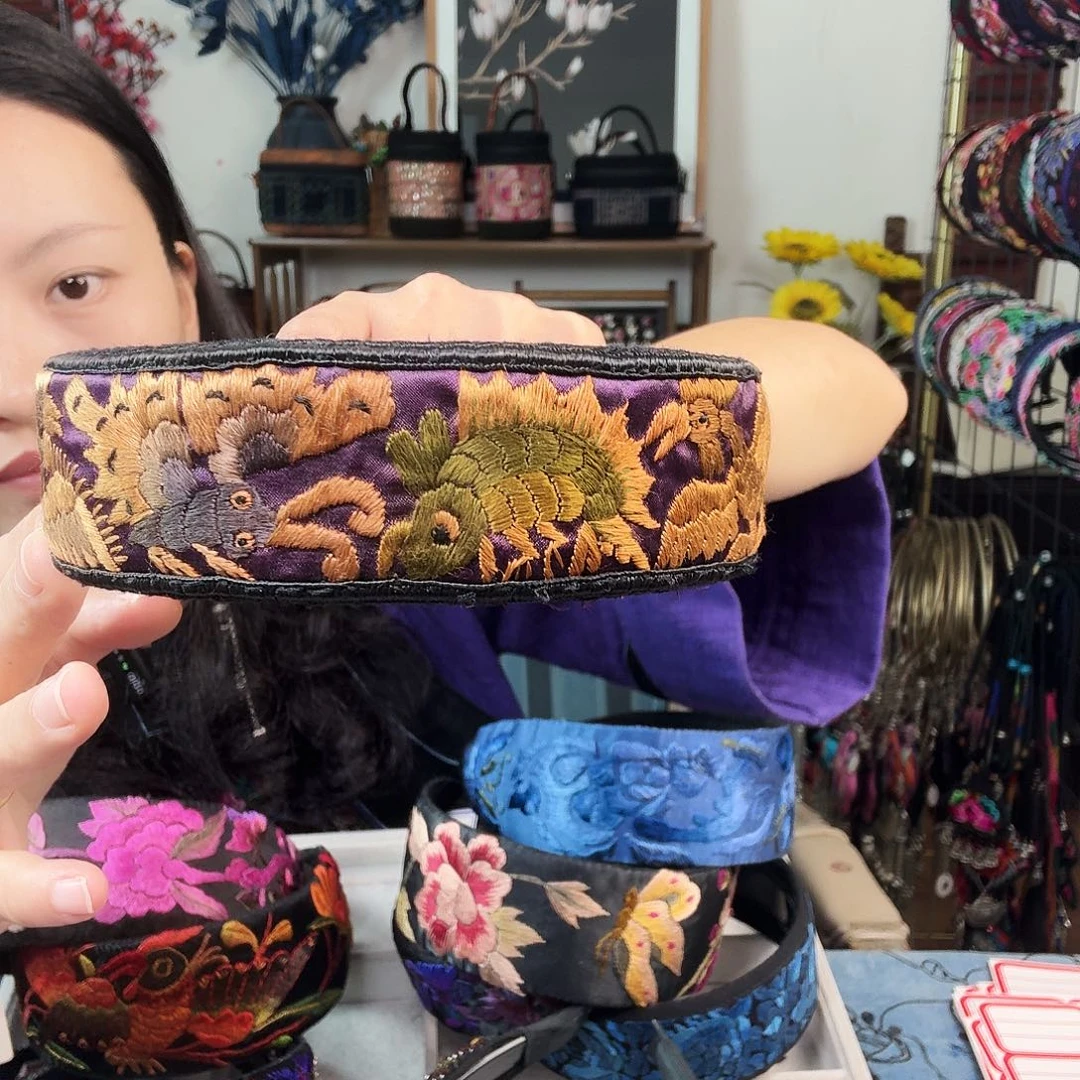 L***S织绣手工刺绣工艺