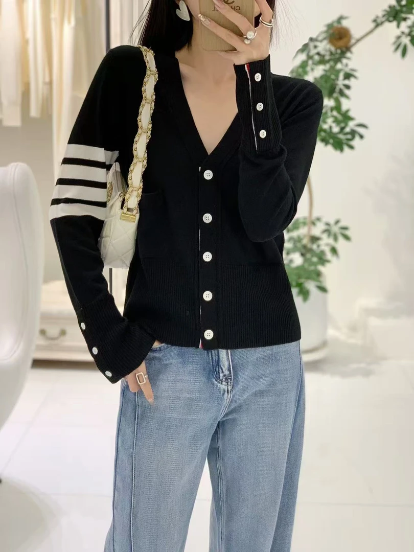 017-3642 长袖常规气质v领小香风针织衫开衫