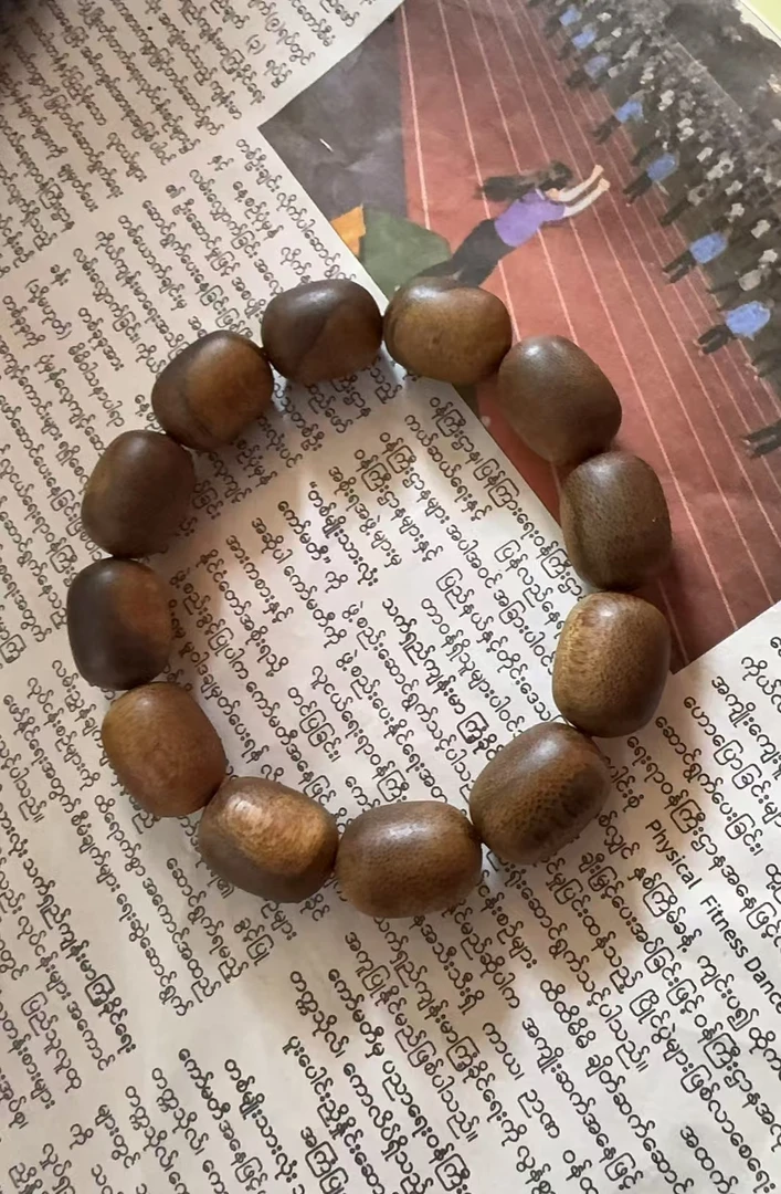 {金泽木业}DYA05沉香手串（多样性发其一）