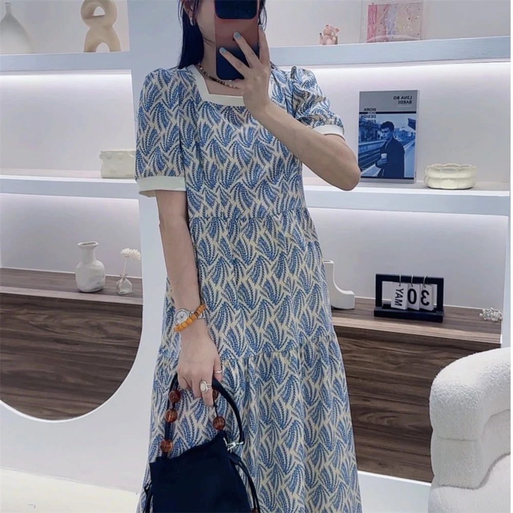 「法式甜美」2025新款女款碎花设计棉绸连衣裙DY-D5376