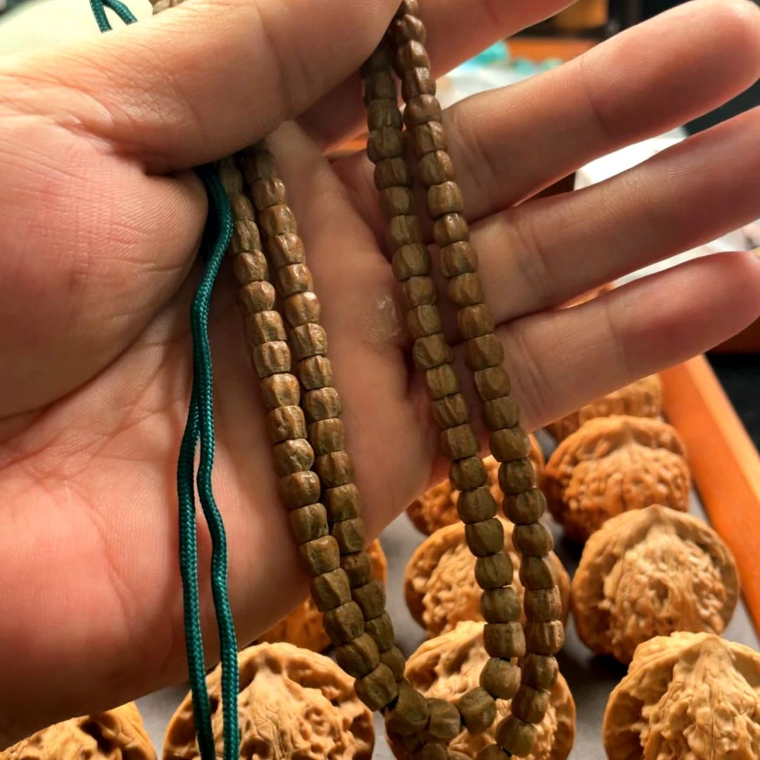文玩核桃手串奔**灞百香