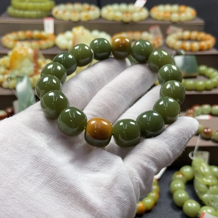 *****透闪石质玉未镶嵌手链