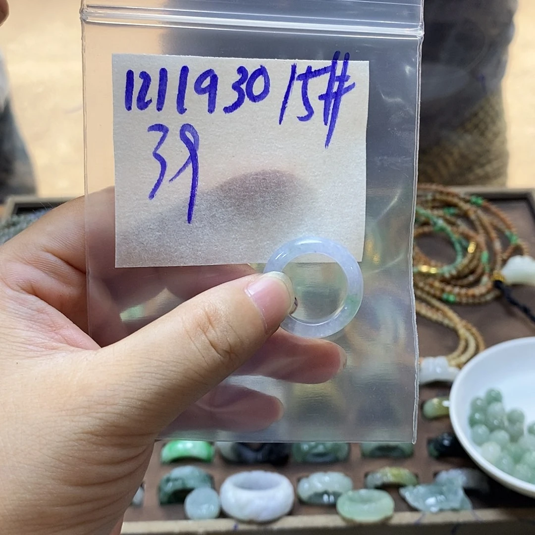 未镶嵌定制翡翠k****a