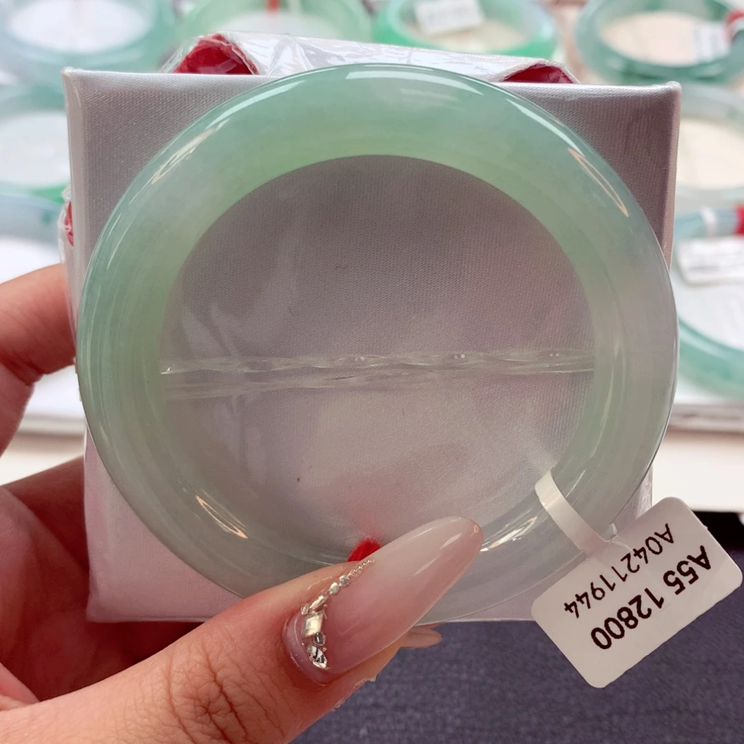 翡翠手镯（圆镯）未镶嵌22（28号）