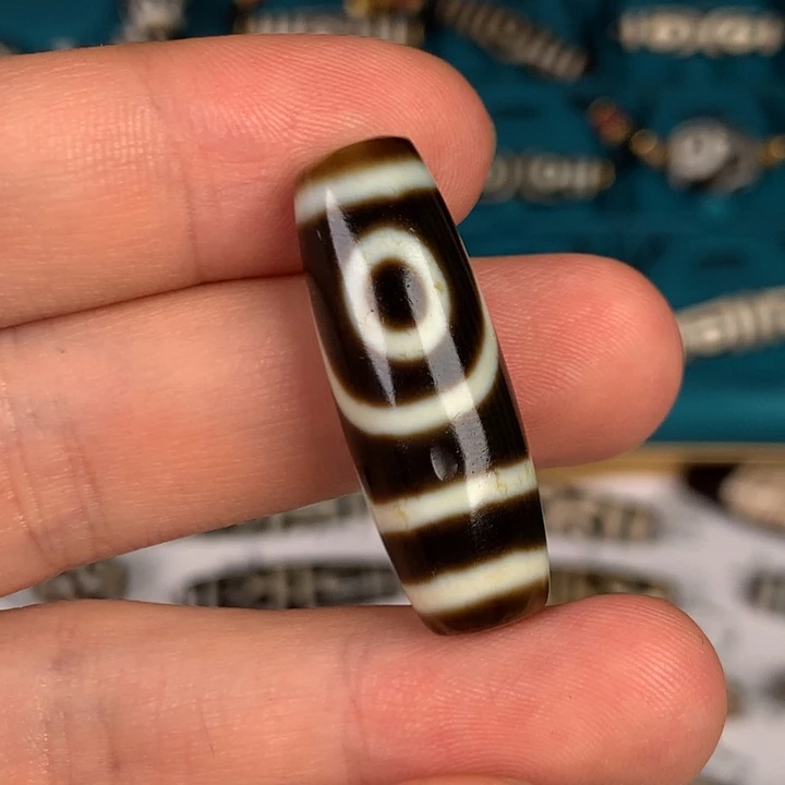 玛瑙/玉髓未镶嵌颈饰如意两眼玛瑙单珠