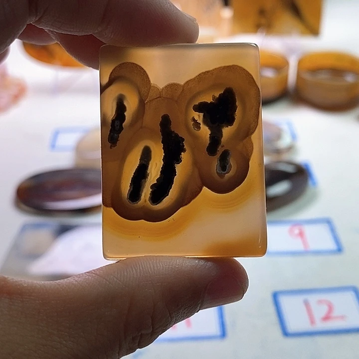 玛瑙/玉髓未镶嵌珠宝半成品有扣