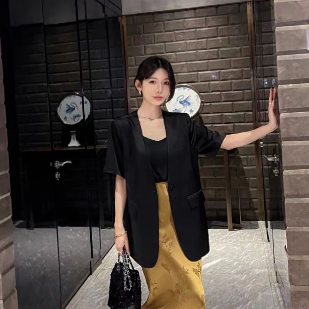 黑色薄款醋酸缎面西装外套女2025夏季显瘦高级感气质短袖西服上衣