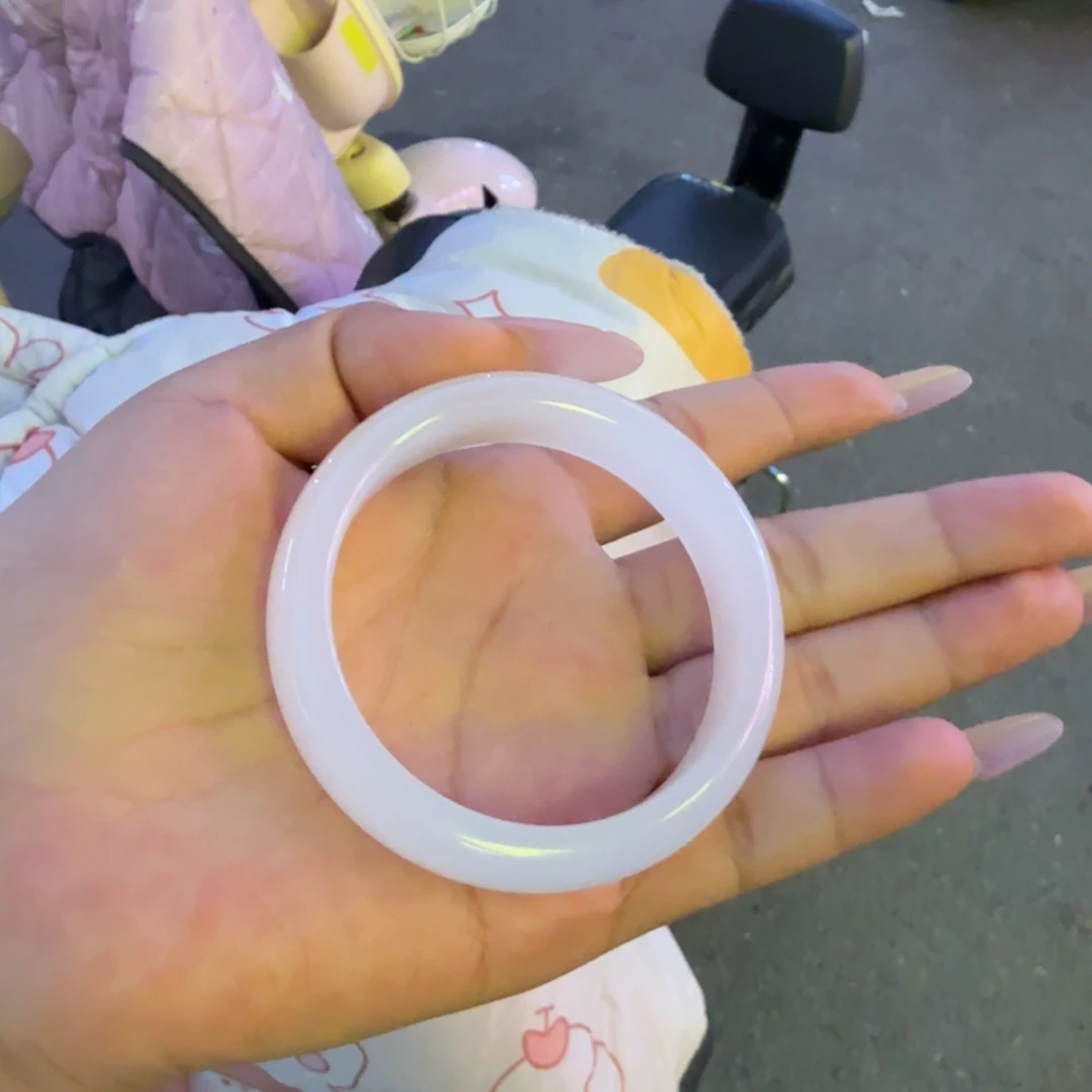 石英质玉未镶嵌手镯