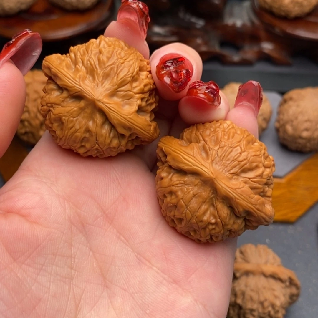 【闪购商品】文玩核桃把件宫灯40