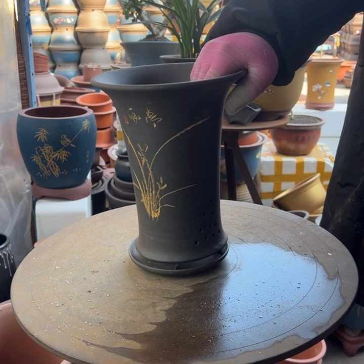 紫砂宜兴紫砂花盆花盆花盆底线黑加拖