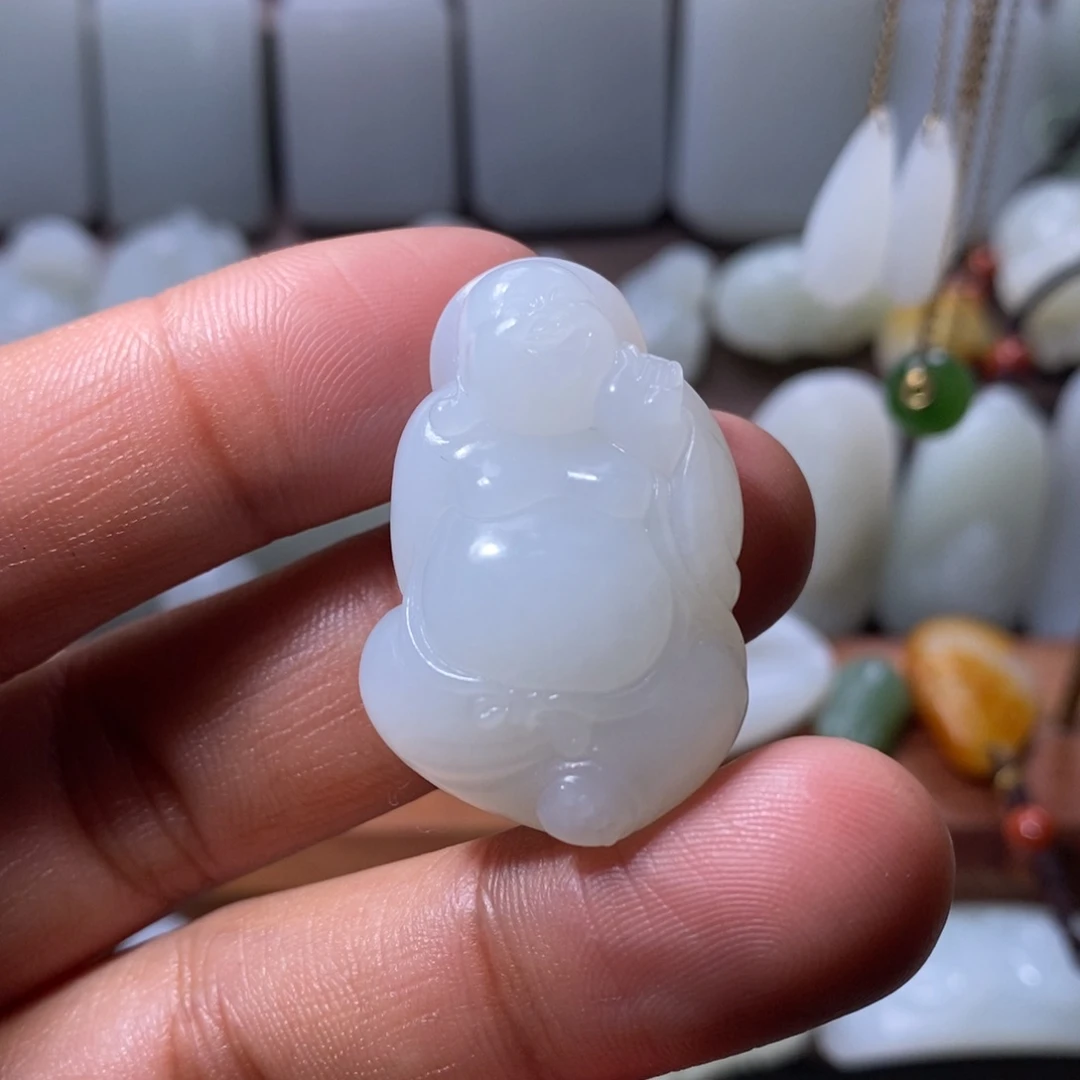 和田玉颈饰未镶嵌